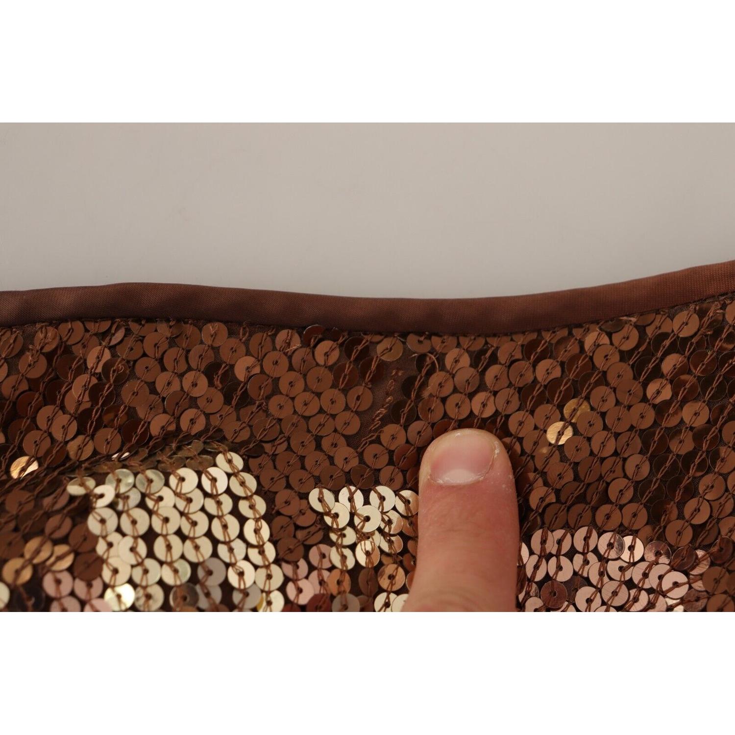 فستان طويل من Dsquared² باللون البني مزين بالترتر على شكل أوراق الشجر