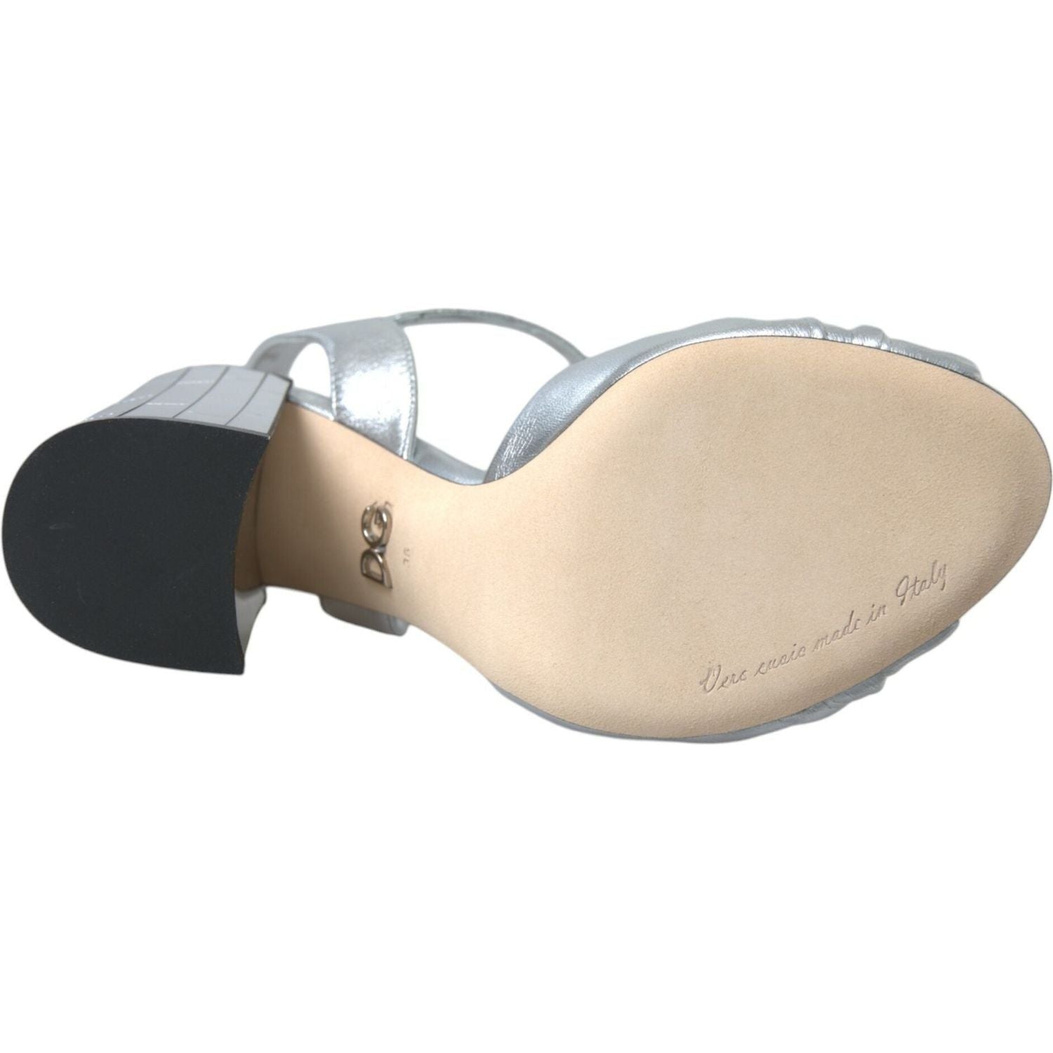 حذاء صندل بكعب عال من جلد الحمل الفضي من دولتشي آند غابانا