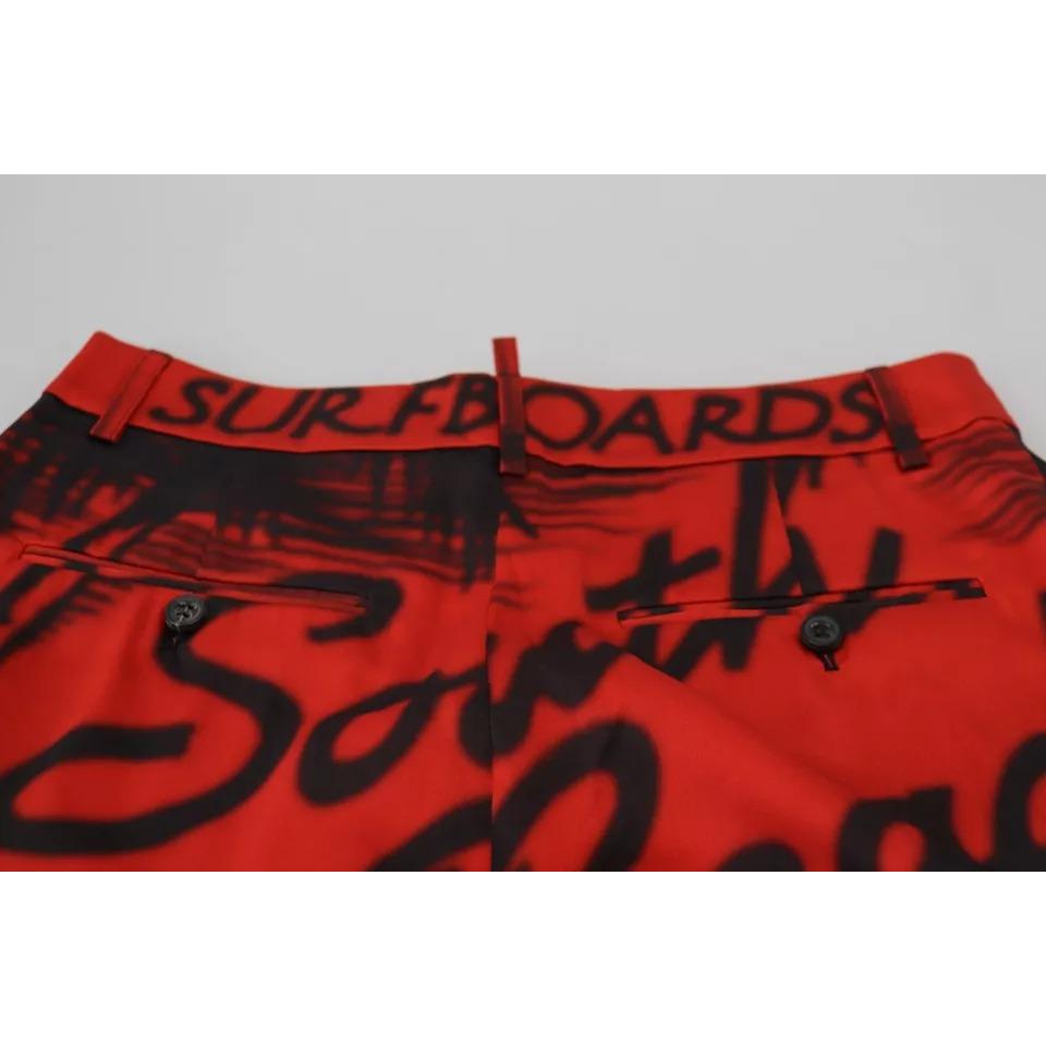 بنطلون قصير واسع الساق بخصر مرتفع من Dsquared² باللون الأحمر