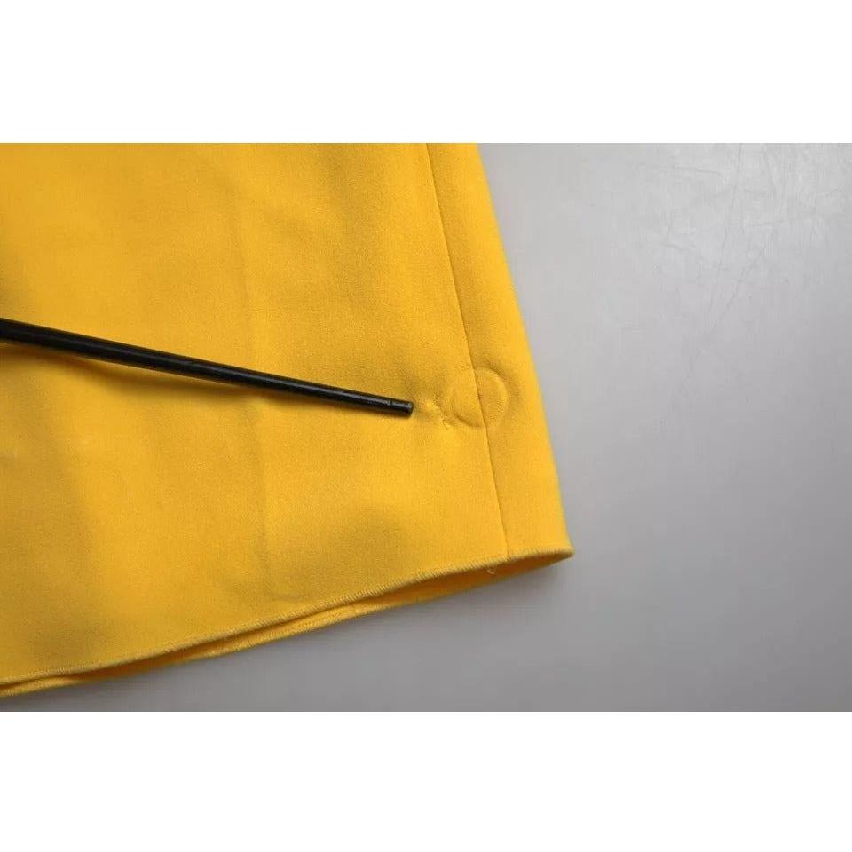 فستان دولتشي آند غابانا أصفر متوسط ​​الطول بكتف واحد وفتحة جانبية