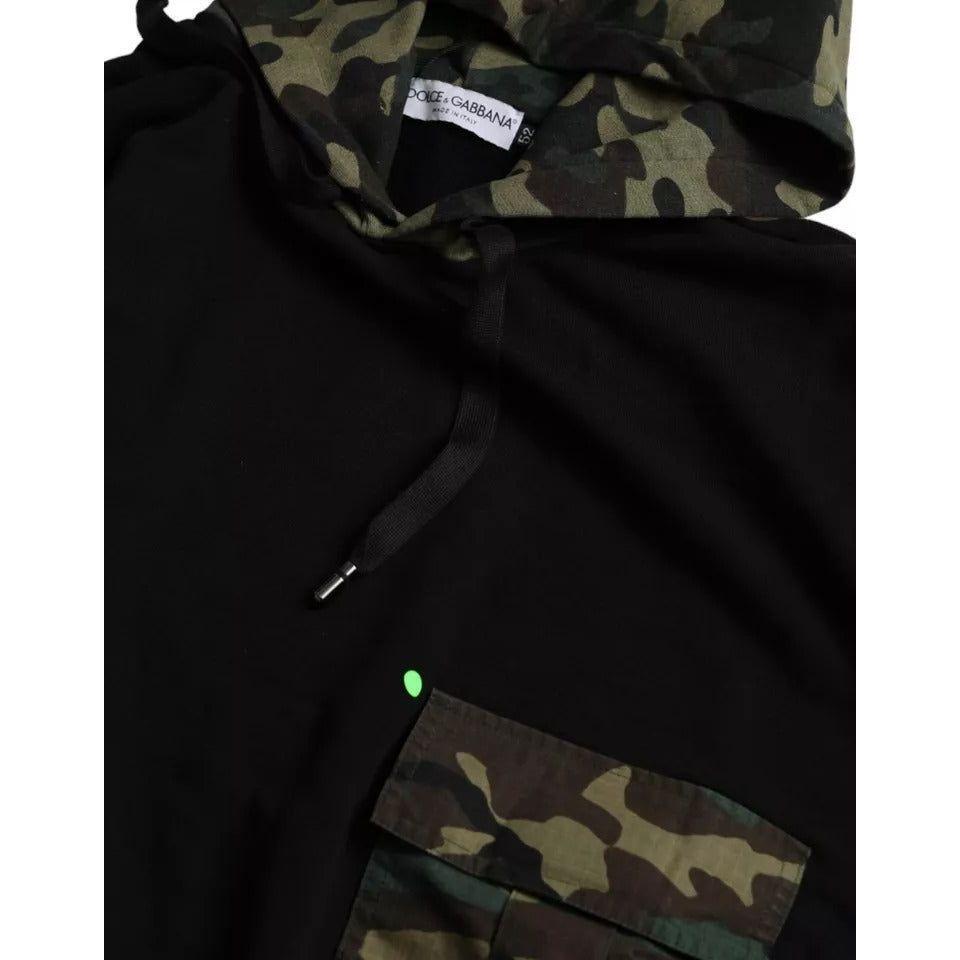 سويت شيرت بغطاء رأس وطبعة مموهة باللون الأسود من دولتشي آند غابانا