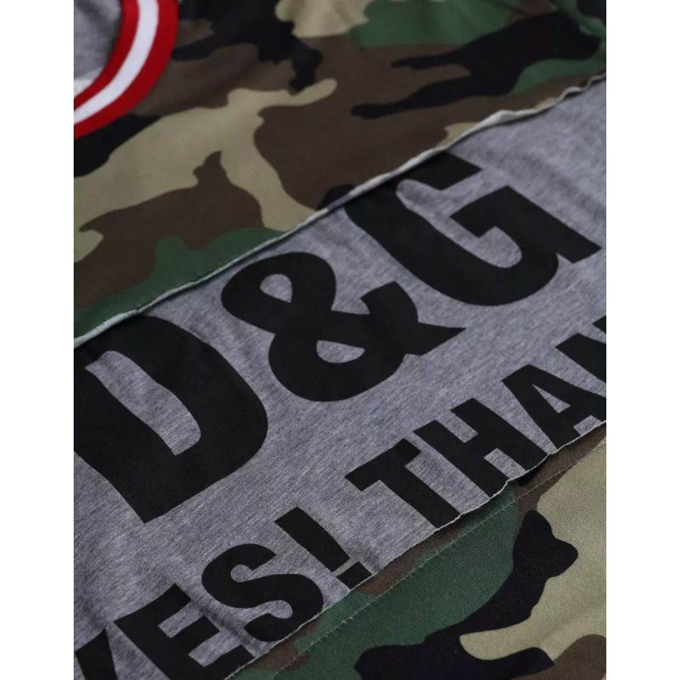 تي شيرت رجالي من Dolce &amp; Gabbana مصنوع من القطن متعدد الألوان بقبة دائرية وبتصميم مموه