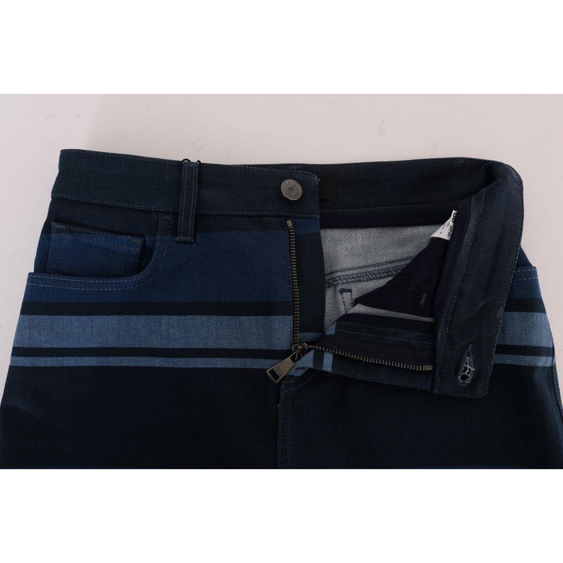 别致的蓝色牛仔迷你裙