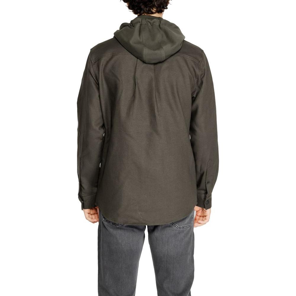 Front view with bag zipped and handles upright.