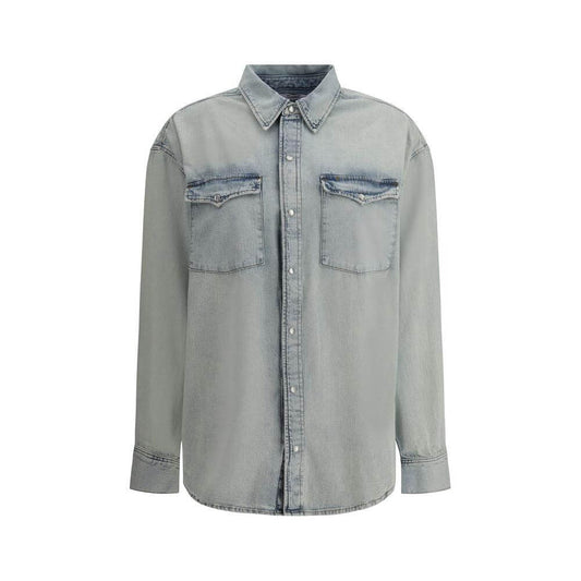 Alt Tag: RE/DONE denim shirt with classic collar, two patch flap pockets, and snap-button closure, perfect for a casual and stylish look.