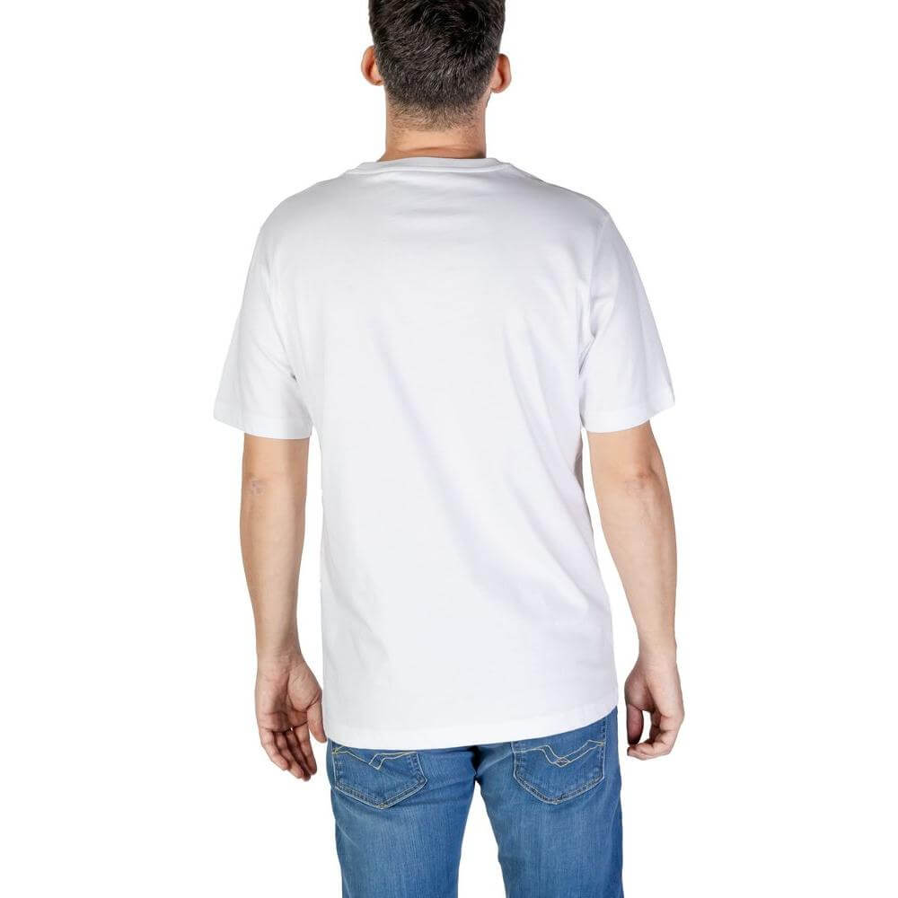 Front view with bag zipped and handles upright.