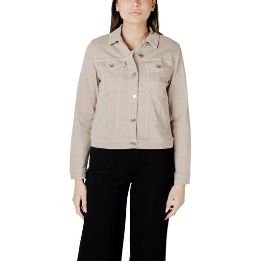 Woman wearing Street One beige cotton jacket with metallic buttons and pockets, perfect for casual style and comfort.