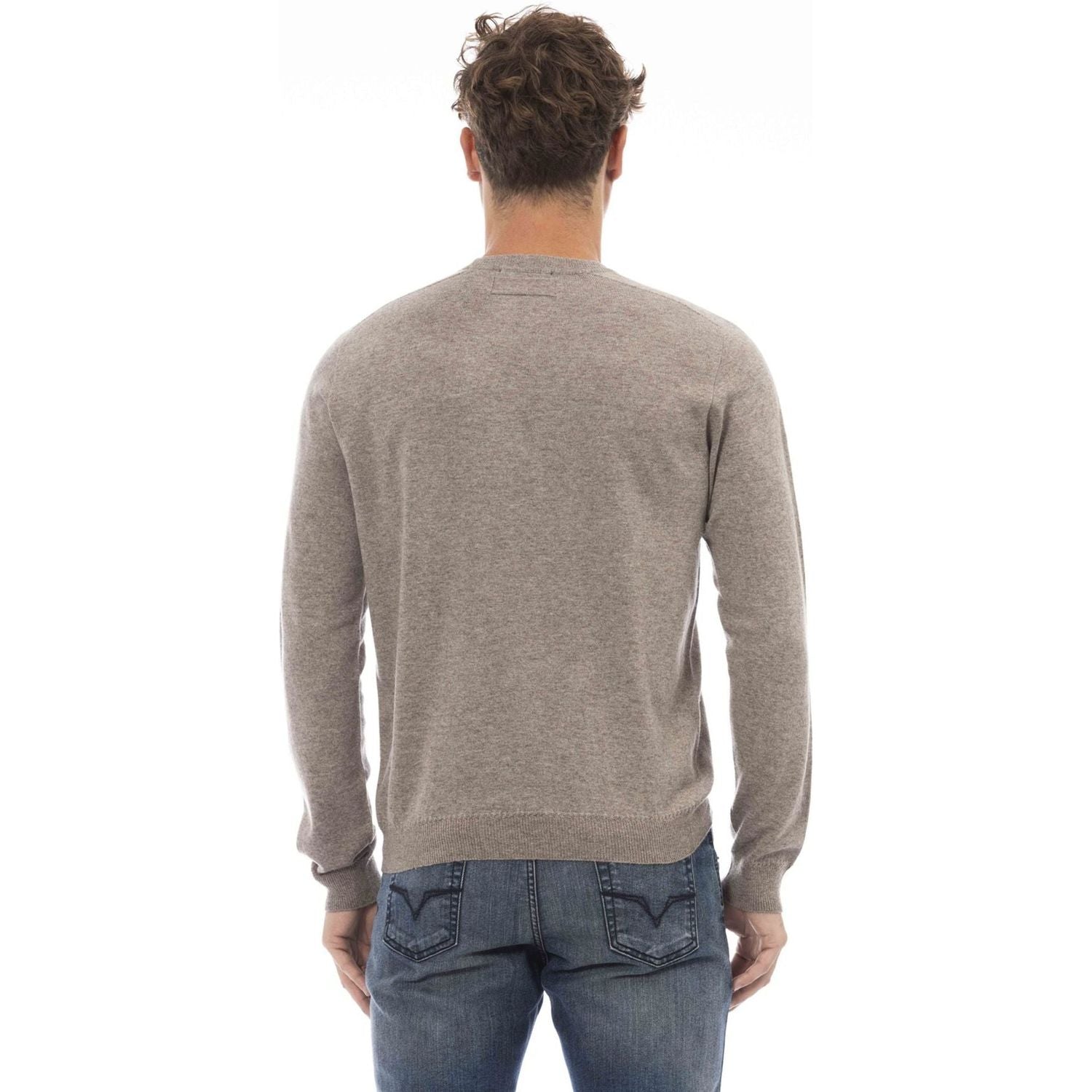 Front view with bag zipped and handles upright.