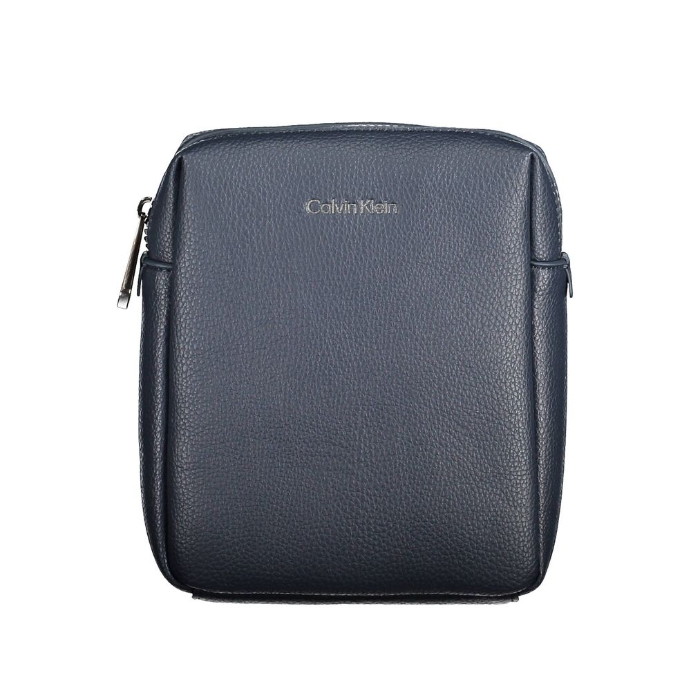 Front view with bag zipped and handles upright.