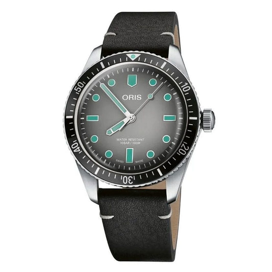 ORIS MOD. DIVERS SIXTY-FIVE wristwatch with stainless steel case and leather strap, 40mm, sapphire dial, Swiss-made, water resistant to 10 ATM.