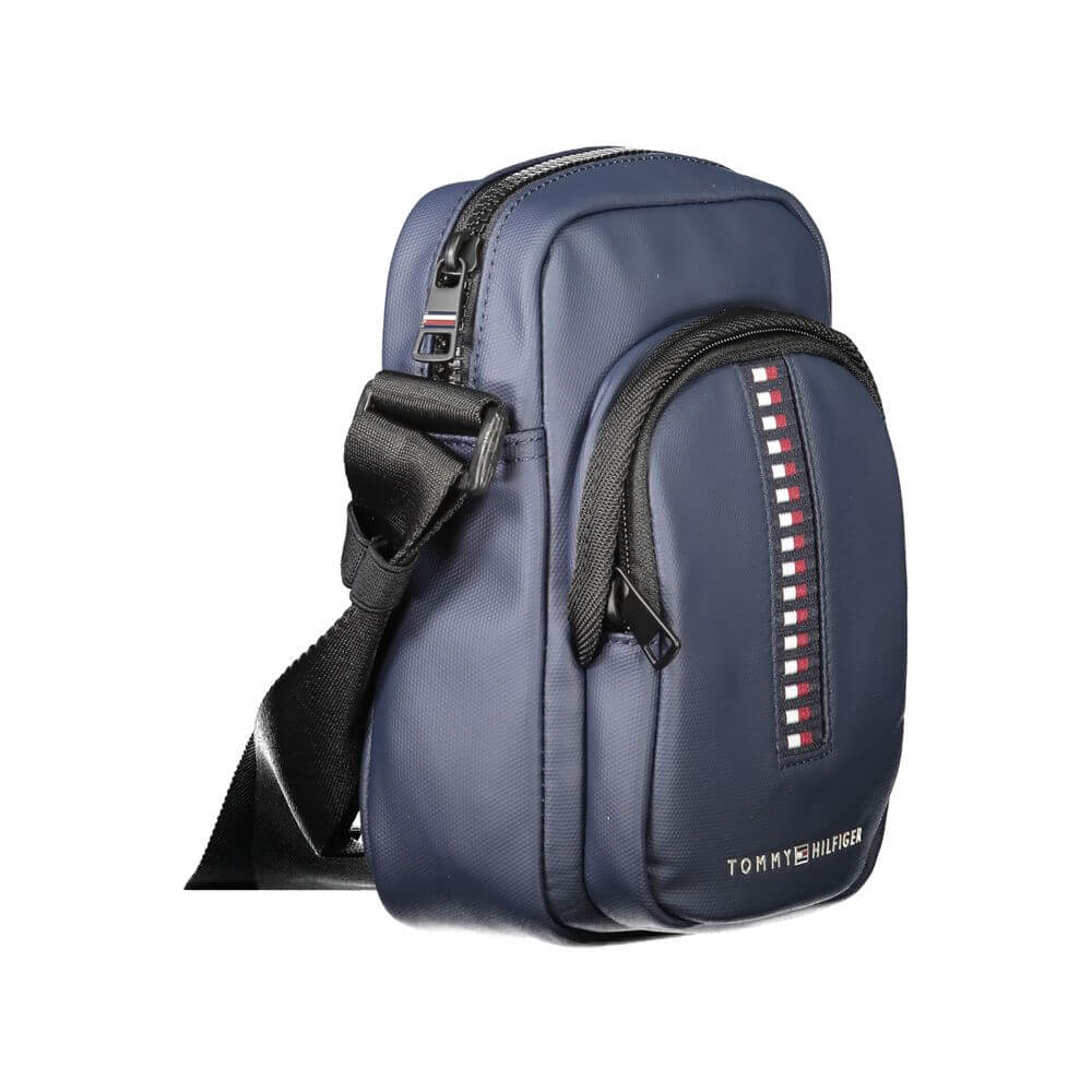 Front view with bag zipped and handles upright.