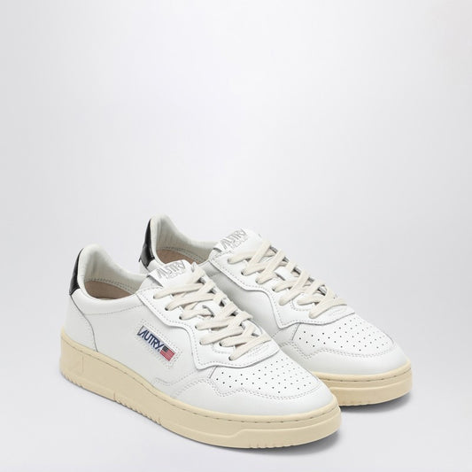 AUTRY Medalist white/black trainer AULMLL22/Q_AUTRY-LL22_600
