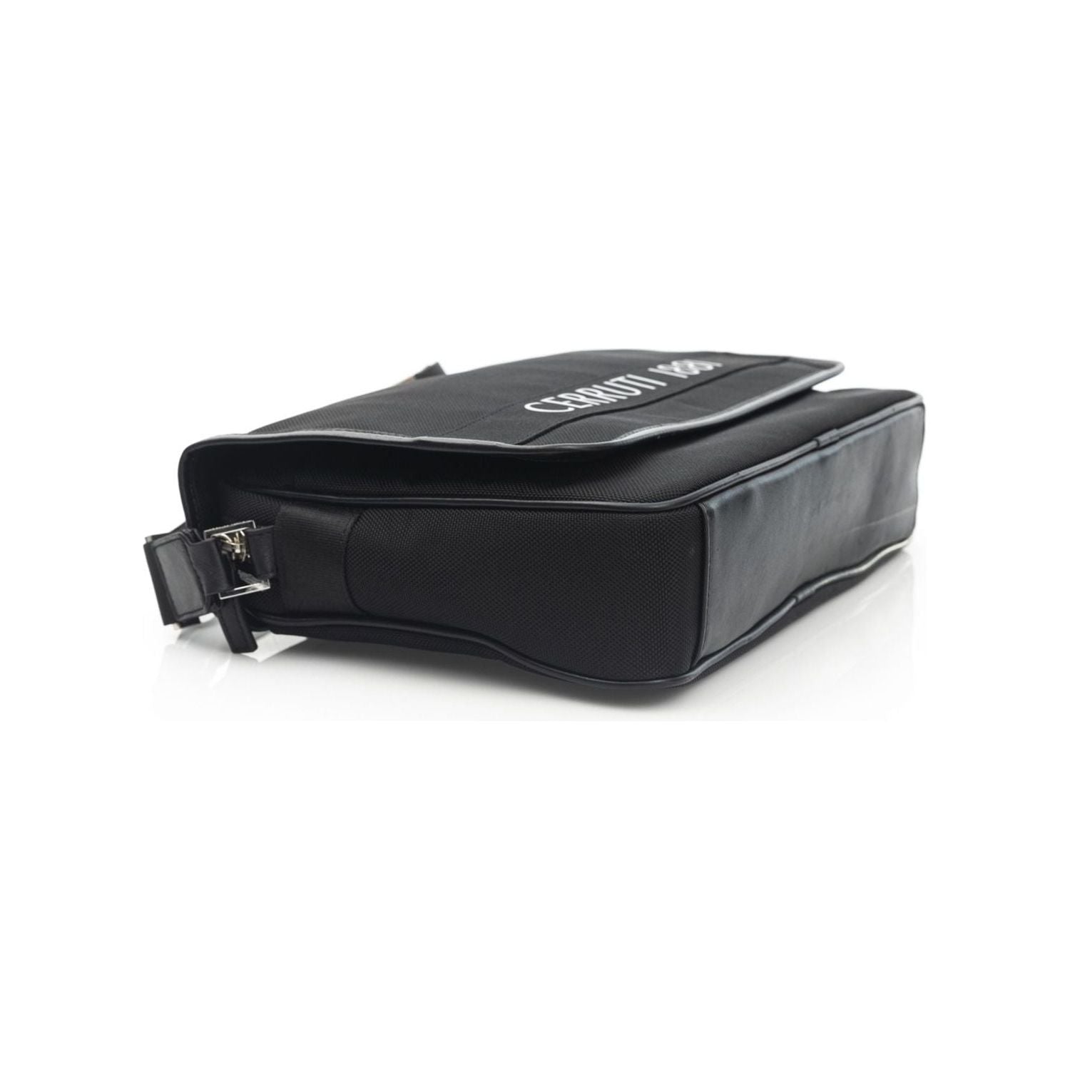 حقائب كروس بودي من شيروتي 1881 