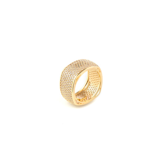 GUESS JEWELS JEWELRY Mod. JUBR04674JWYG54 gold ring with intricate detailing.