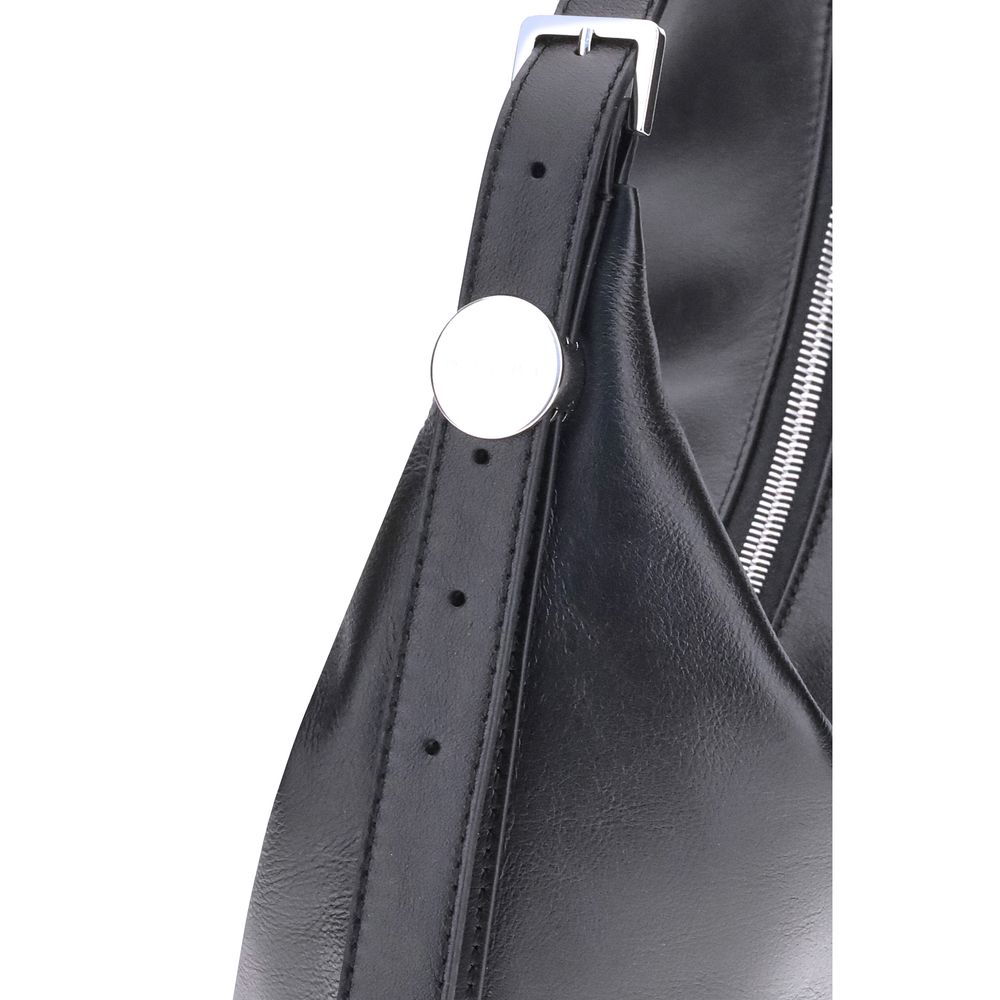 Front view with bag zipped and handles upright.