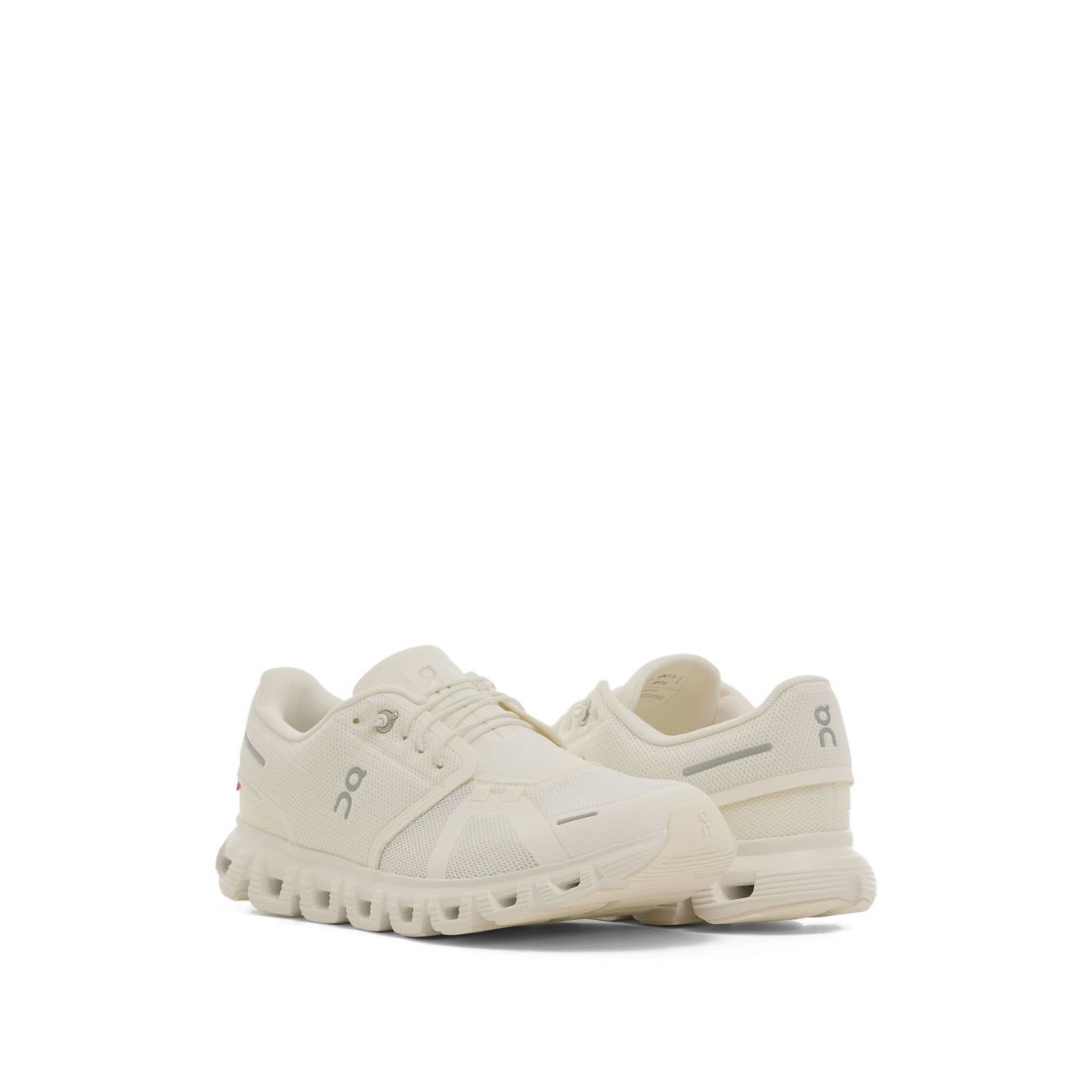 ON RunningCloud 6 sneakers