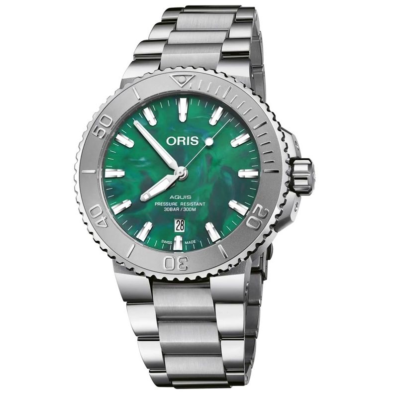 ORIS MOD. AQUIS X BRACENET gent's wristwatch with stainless steel case and bracelet, sapphire dial, water resistant 30 ATM. Made in Switzerland.