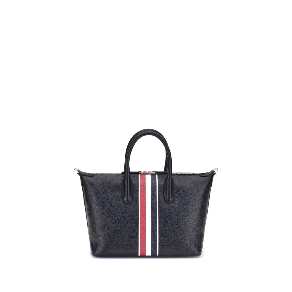 Front view with bag zipped and handles upright.