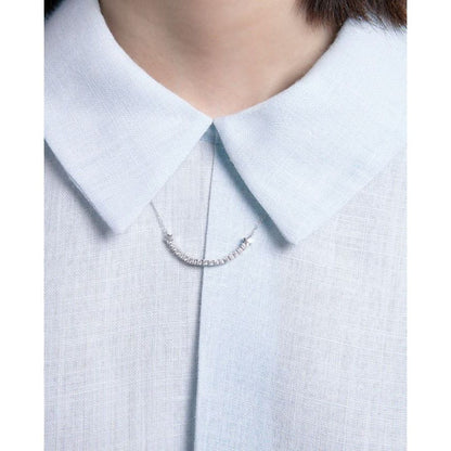 Lady wearing VICEROY JEWELS Mod. 13206C000-30 necklace in silver 925° with quartz analog movement, shown in official packaging.