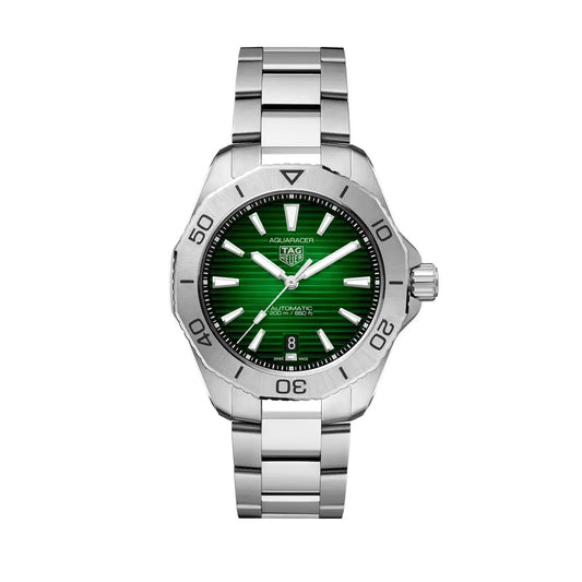 TAG HEUER Mod. AQUARACER CAL. 5 stainless steel gent wristwatch with green dial and sapphire, water resistant with official packaging.