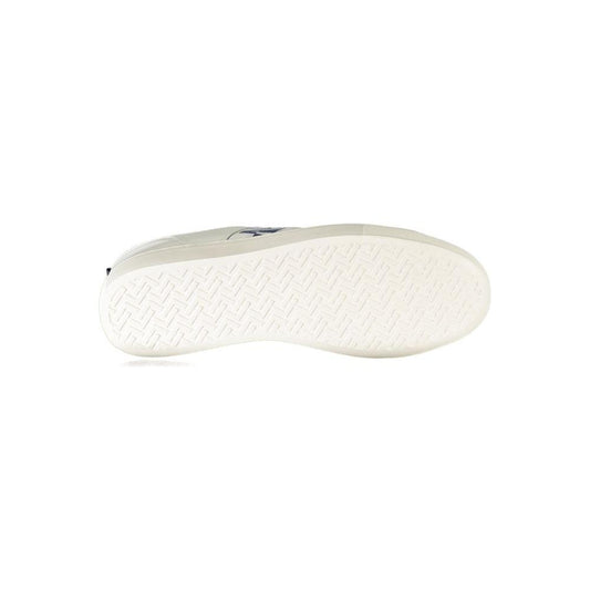 Sole view of the Napapijri White Leather Men Sneaker showcasing patterned grip and stylish design.
